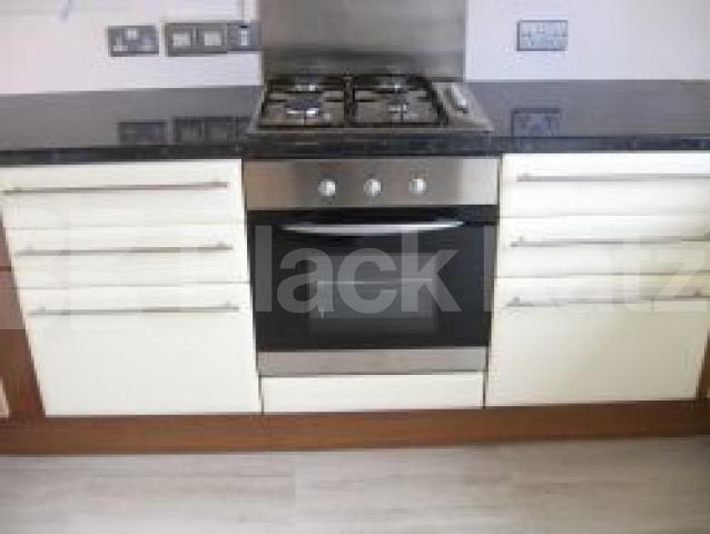 			3 Bedroom, 1 bath, 1 reception Flat			 Willoughby Road, Crouch End borders